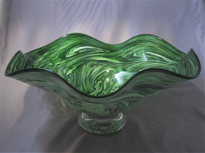 Crinkle Bowl - adventurine green and white with foot