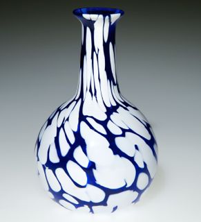 flask with large spots