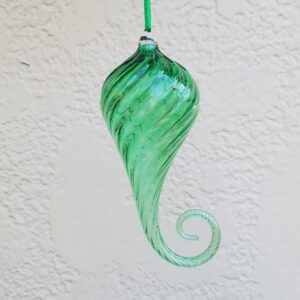 Curly Ornament – Green
